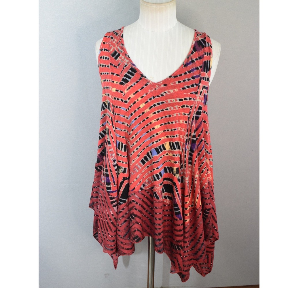 Free People Day Dreamer Tunic Small Red Geometric Sharkbite Hem Boho Tank Top